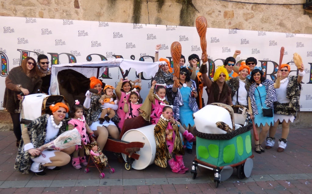 El 'Cómete el Carnaval por una pata' entrega cerca de 50 paletillas de jamón