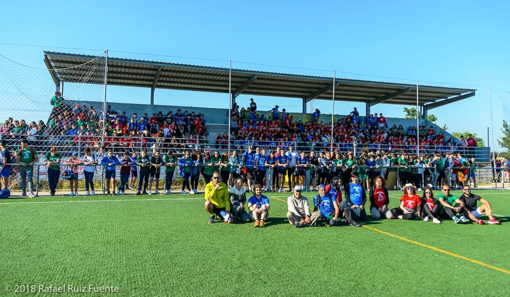 Fotografía de familia de los participantes 