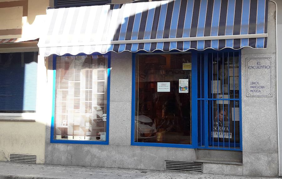 El Encuentro en la librería de puerta azul