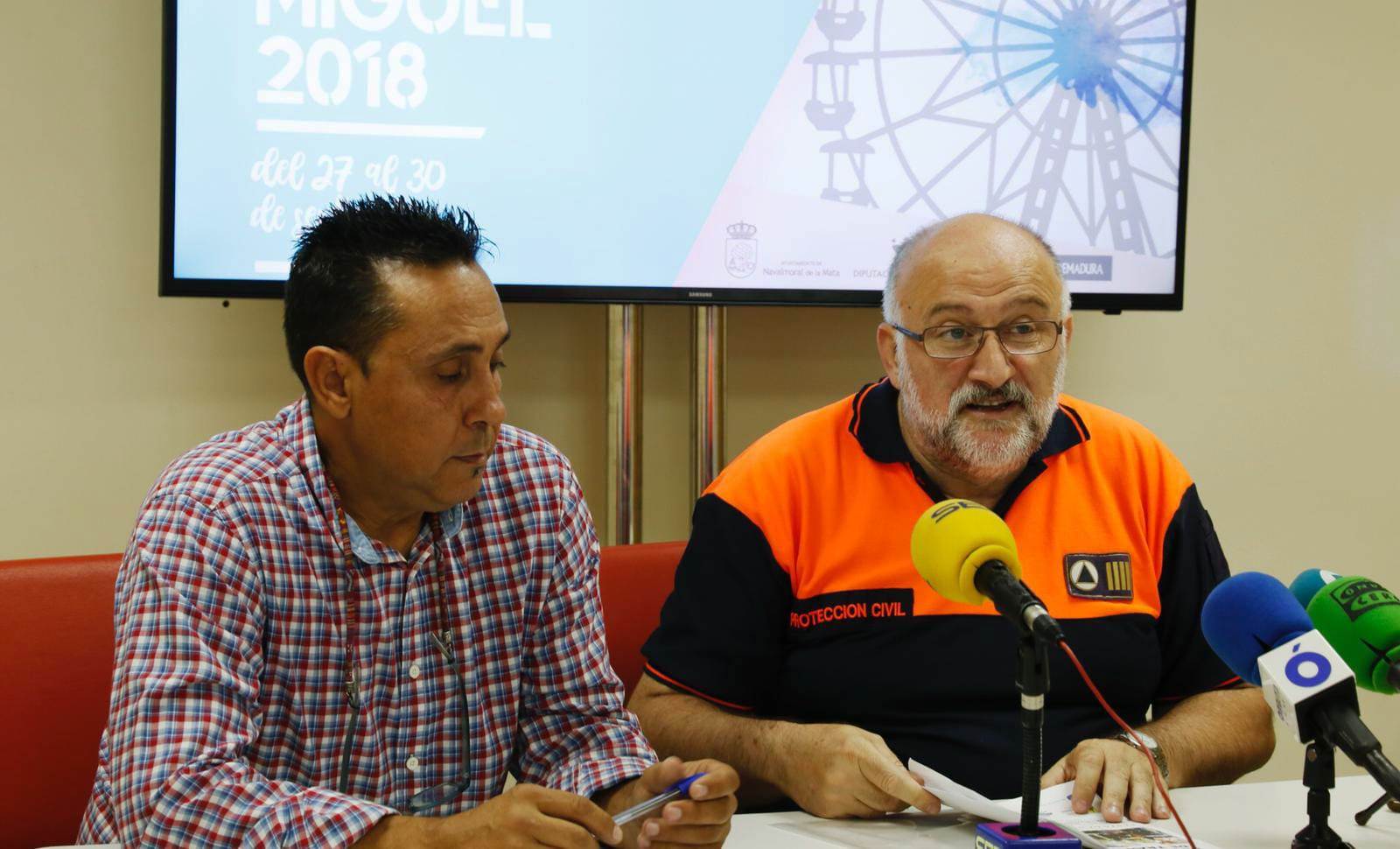 Alfredo Vizcaíno y Eduardo Juliench en la presentación Edu