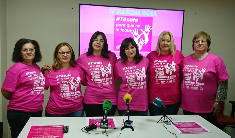 Presentación de la semana contra el cáncer de mama 