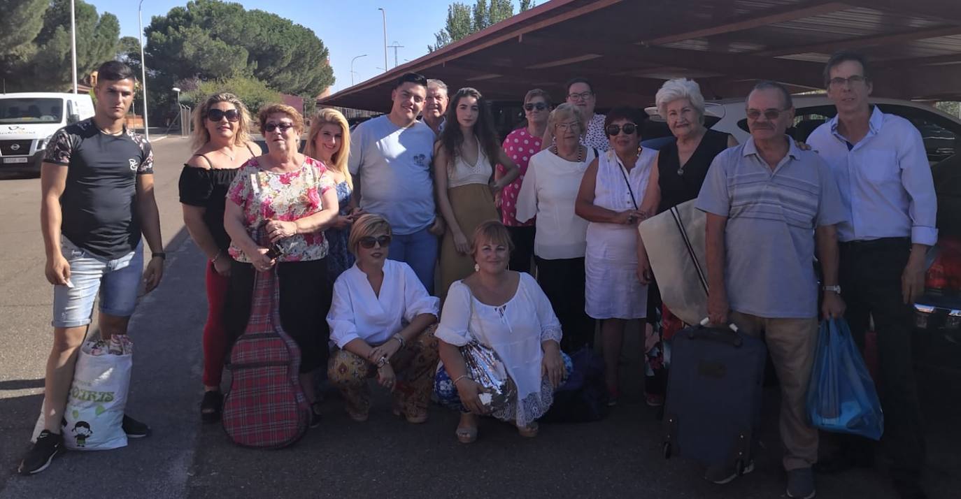 Componentes de la Asociación de Mujeres 'Las Raparigas' de Olivenza y de la Asociación de Mujeres 'La Esperanza' de Alconchel, el pasado 27 de septiembre en la prisión de Badajoz. 