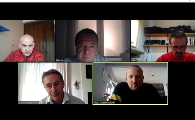 Reunión telemática del presidente de ADERCO con los técnicos de la entidad. 