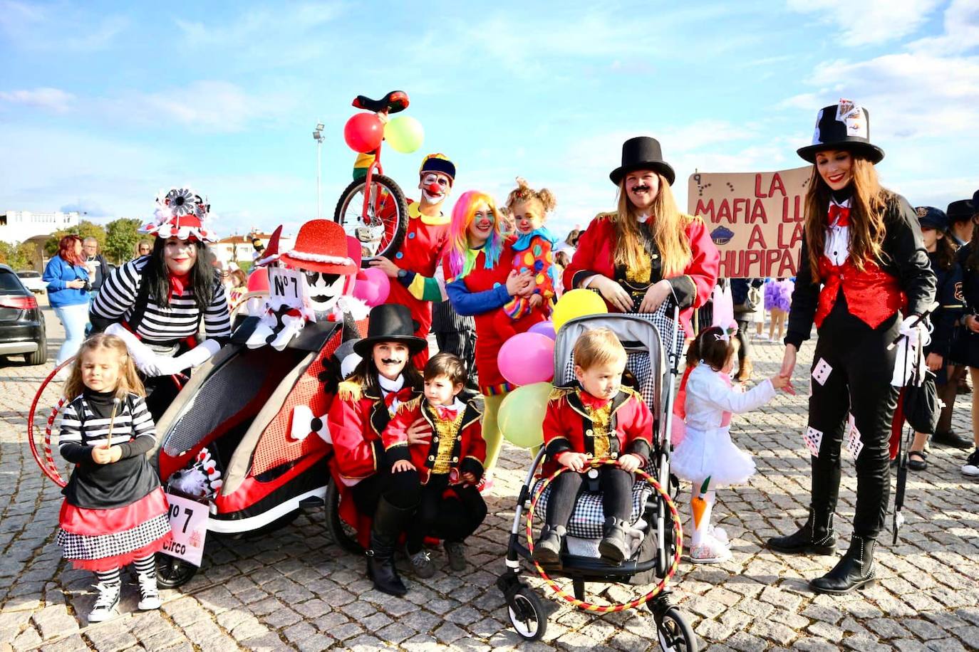 Con el desfile infantil dio comienzo el Carnaval oliventino. 
