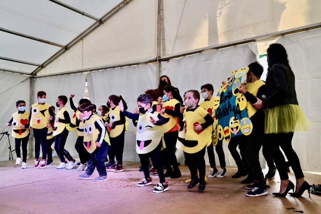 Con el desfile infantil dio comienzo el Carnaval oliventino. 