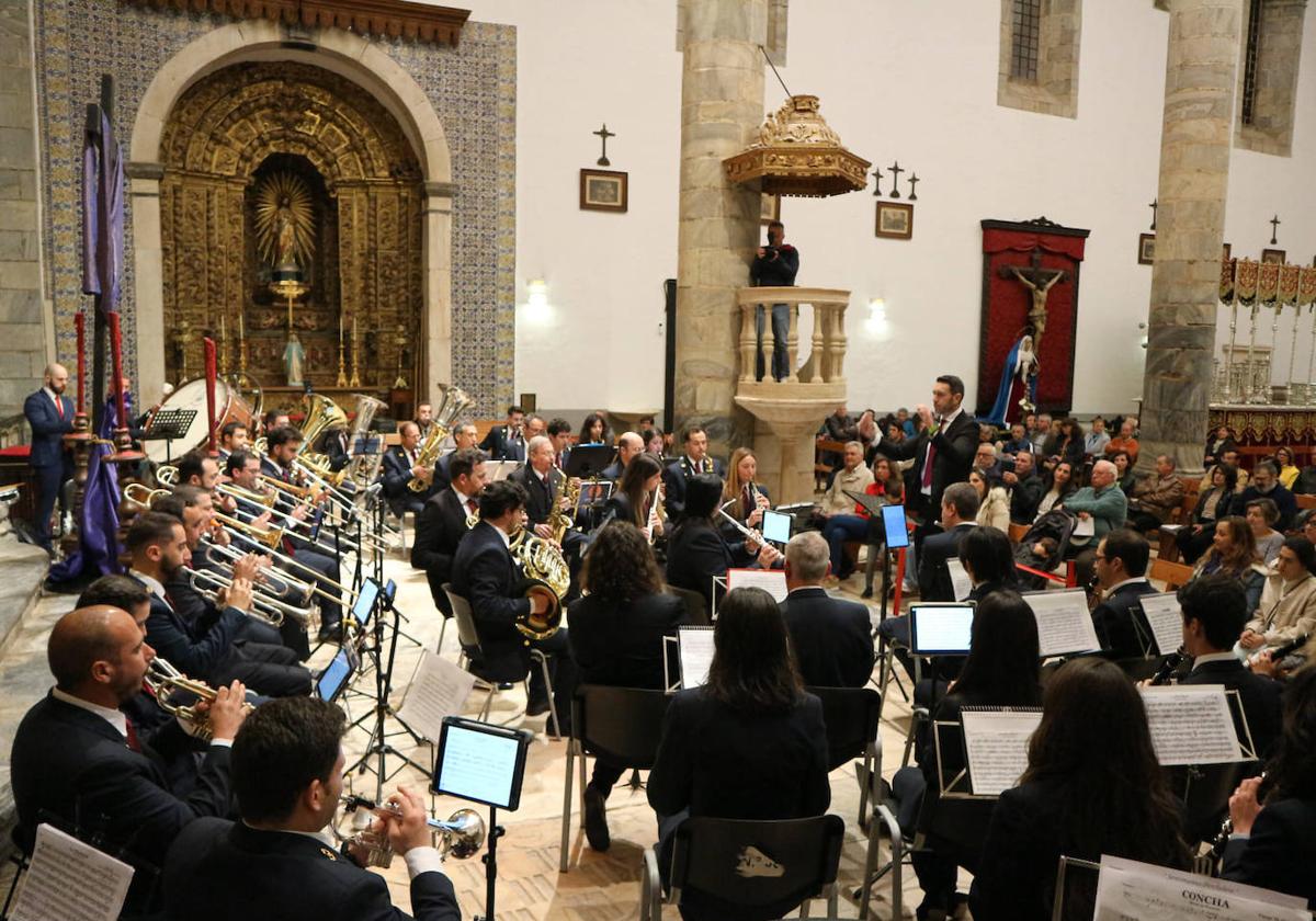 Momento del concierto de aniversario de la Filarmónica.