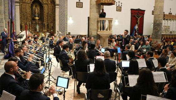 La Filarmónica celebró su 172 º aniversario con un concierto en Santa María del Castillo