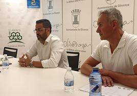 De izquierda a derecha el regido González y el gerente de Aderco Fuenter