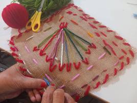 Piezas tejidas a mano compondrán la muestra.