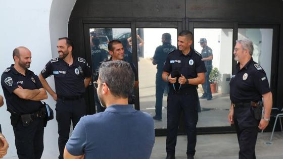 El Subinspector jefe de la Policía Local, Benito Márquez, fue despedido por sus compañeros