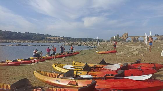 Unas 200 personas realizaron el descenso de Alqueva de Puente Ajuda al embarcadero de Villarreal