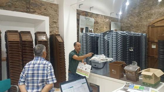 Continúan las reuniones informativas y de concienciación sobre el sistema de recogida 'Puerta a puerta'