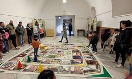 Alumnos de Eduación Infantil jugando en el Meegs.