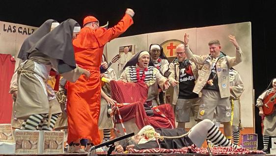La murga oliventina 'Los Camballotas' consiguió el segundo puesto en el Comba'24