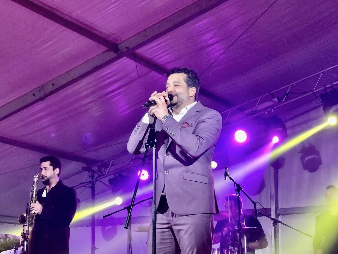 Olivenza inauguró la temporada taurina con un programa de lujo y un lleno hasta la bandera