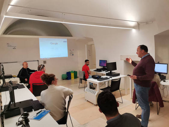 El NCC ofrece formación, a través de Unión de Pequeños Agricultores y Ganaderos, a trabajadores del campo
