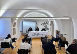 Algunos de los asistentes a la reunión sobre la feria.