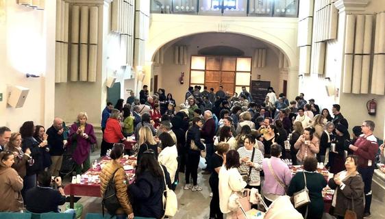 Éxito de participación en el taller de cocina de la Escuela 'La Encina IV'
