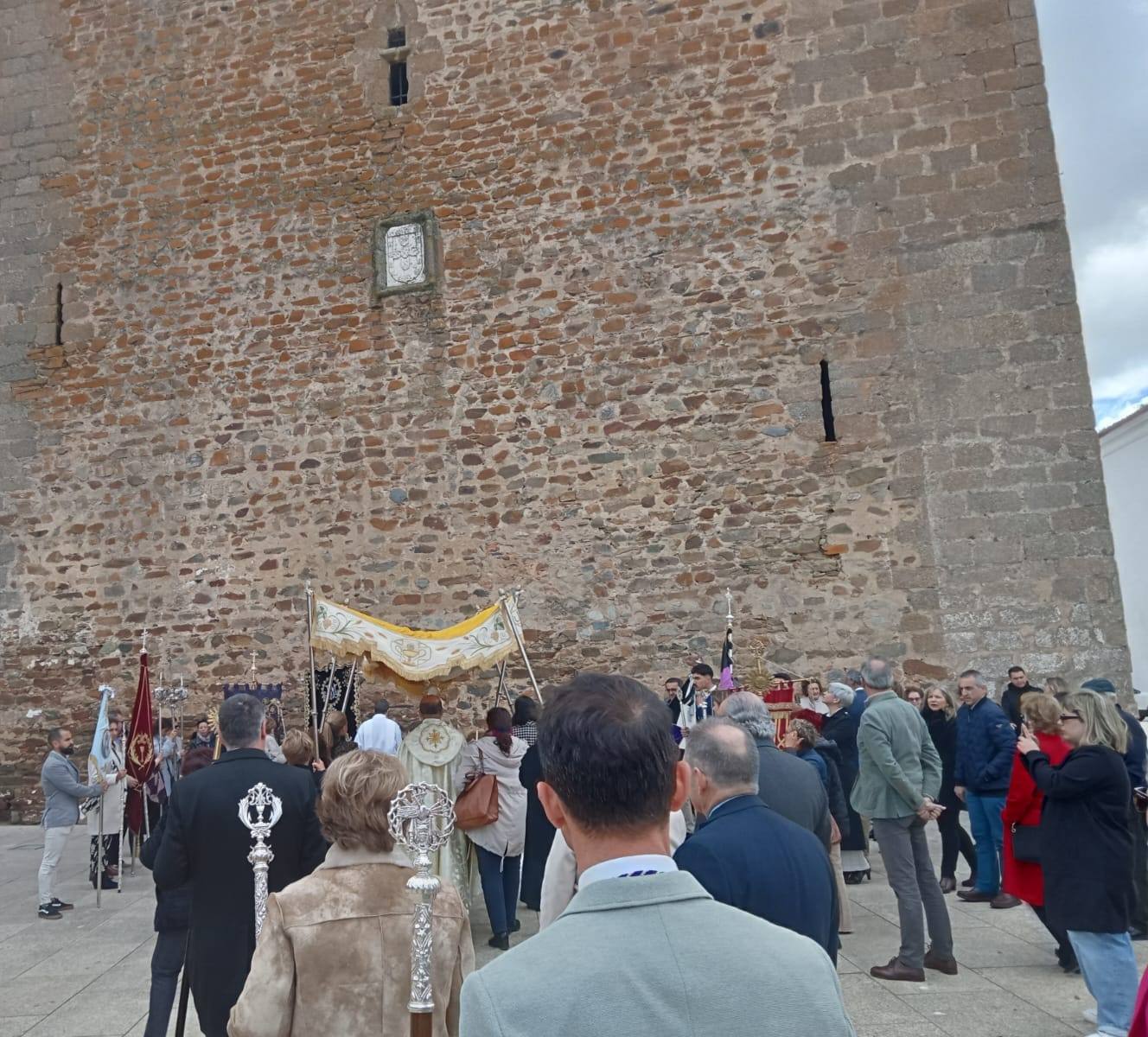 Los actos de la Semana Santa estuvieron supeditados por la lluvia