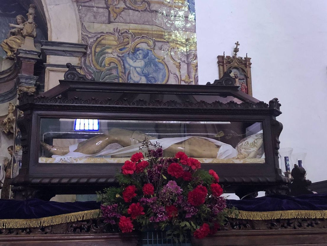 Los actos de la Semana Santa estuvieron supeditados por la lluvia