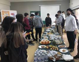 Los alumnos degustaron un desayuno saludable.