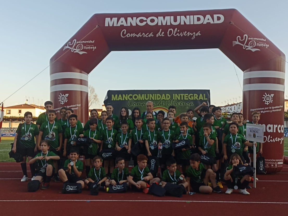 La clausura de la VII Liga de Fútbol reunió a casi 400 deportistas de la Comarca