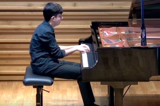 El joven pianista Fernando Alejandre, ofrece un recital en el Convento