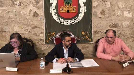 La Corporación guardó un minuto de silencio en el pleno por los afectados por la DANA