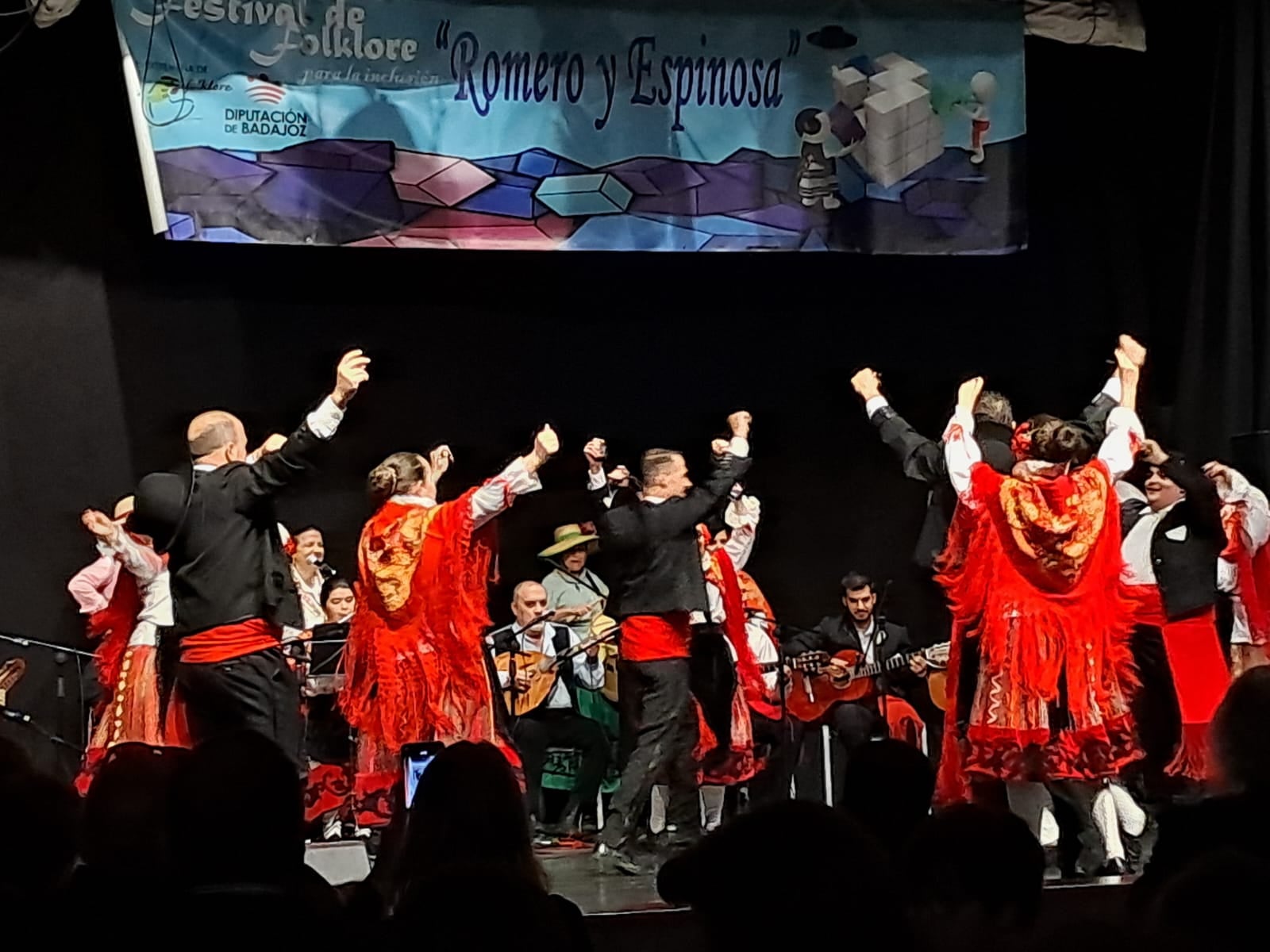 Lo mejor del folclore regional se reunió en el Festival para la Inclusión 'Romero y Espinosa'