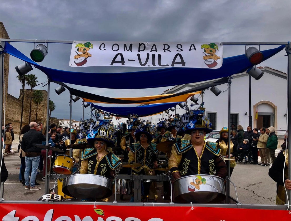 El mal tiempo no consiguió disminuir las ganas de carnaval de los oliventinos