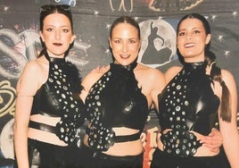 Las bailarinas Beatriz Gamero, Ainara Bico y Pilar Aranda,