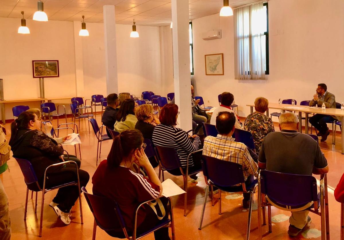 Los vecinos de San Francisco se interesan por la Comunidad Energética Local