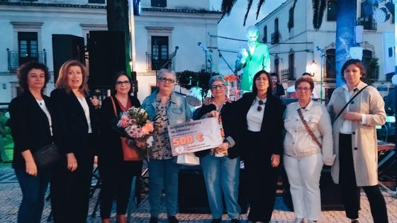 'Sonríe Olivenza' recibe 500 euros del concierto solidario de la Iglesia Evangelista