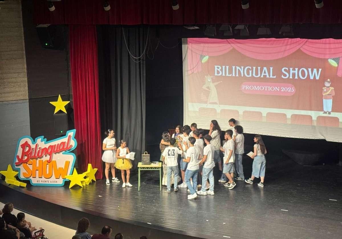 Los estudiantes ofrecieron una tarde divertida y emocionate a los presentes.