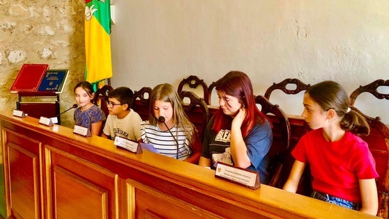 Los jovenes se implican en el primer Pleno Infantil del proceso para ser Ciudad Amiga de la Infancia