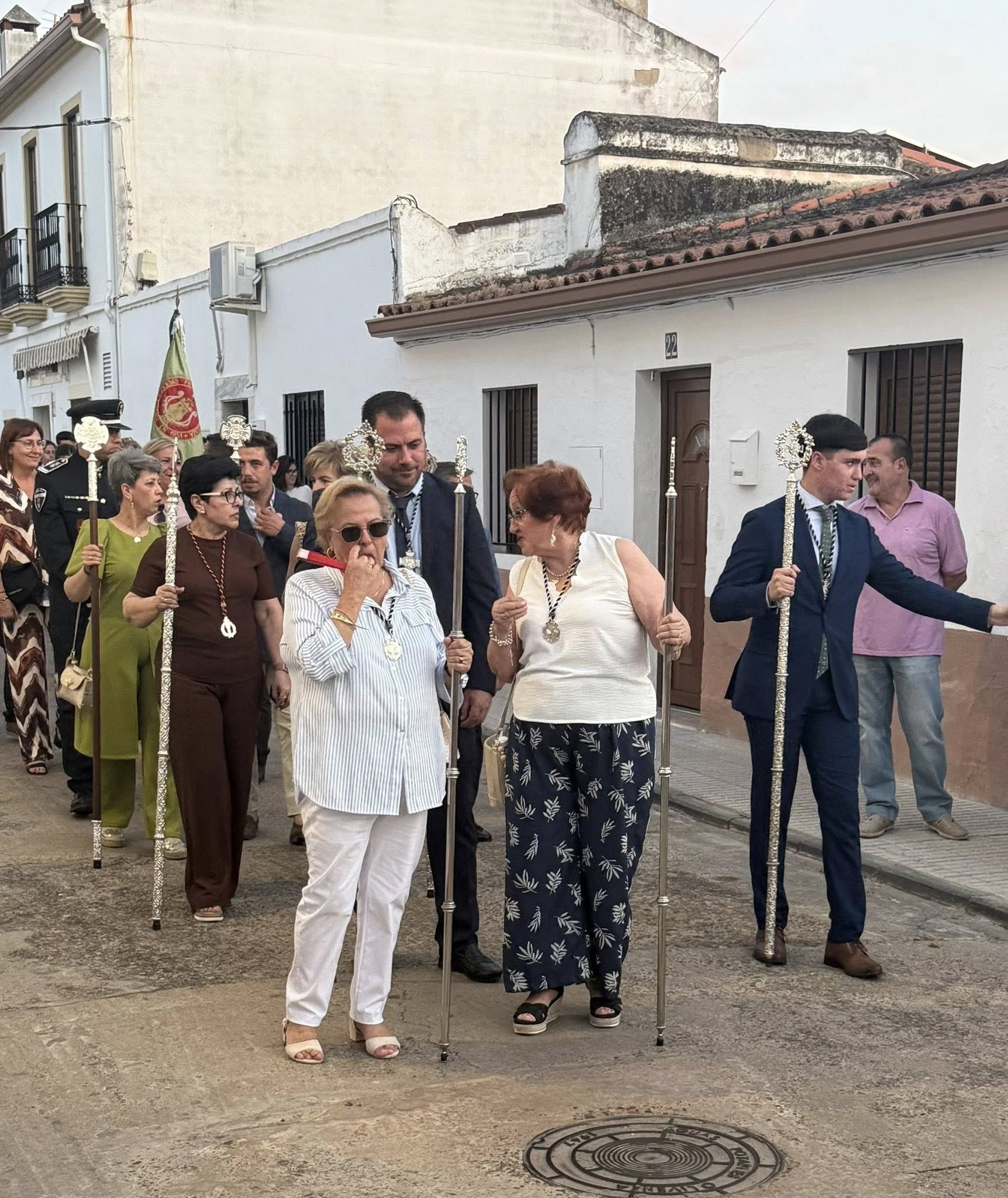 El Sagrado Corazón vuelve a procesionar por las calles de su barriada