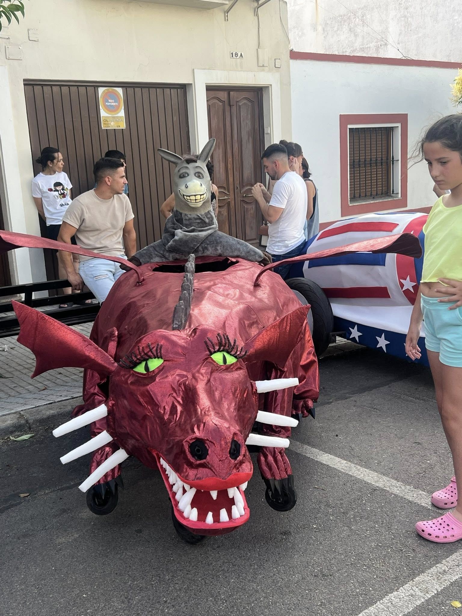 La carrera de autos locos llenó de diversión la feria de La Farrapa