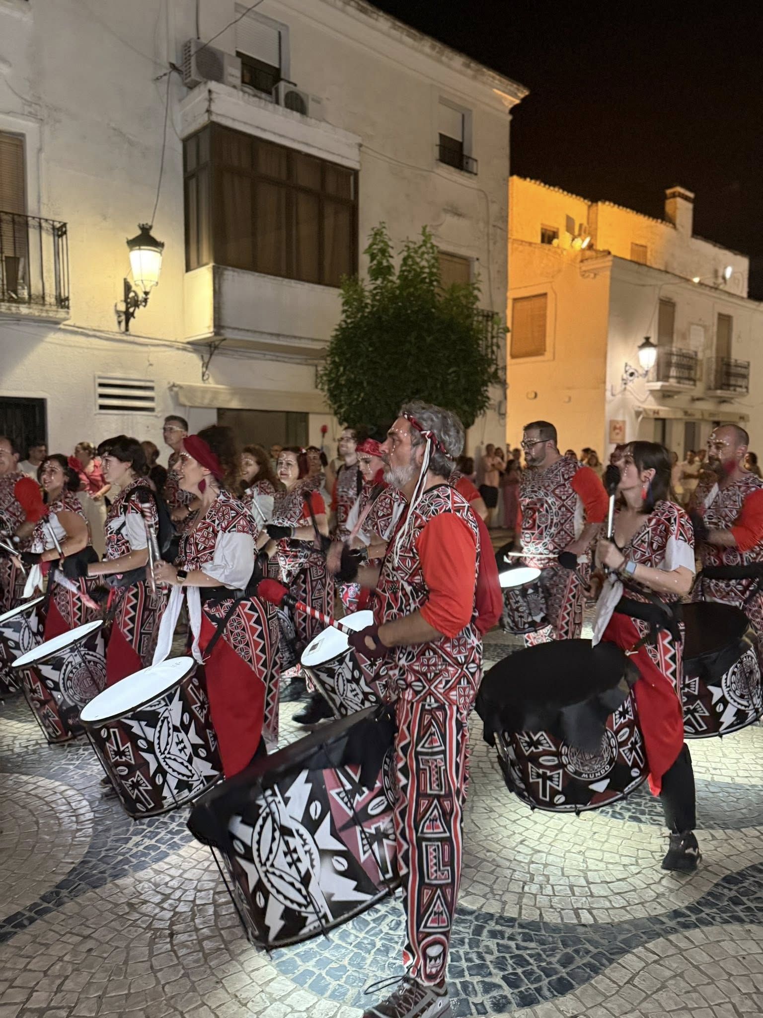 El arte en diferentes facetas fue el protagonista de una nueva edición de 'Olivenza Lúcida'