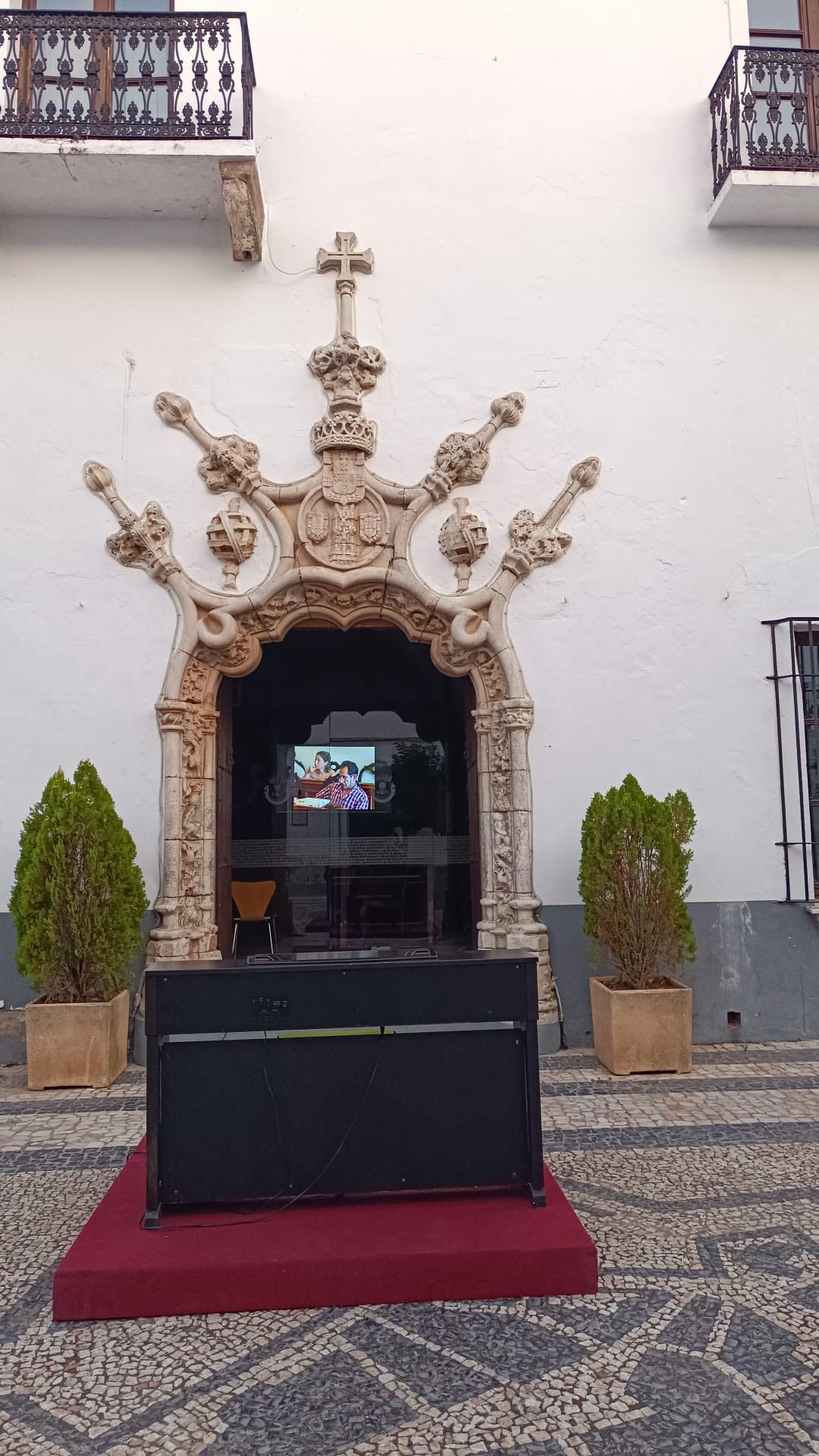El arte en diferentes facetas fue el protagonista de una nueva edición de 'Olivenza Lúcida'