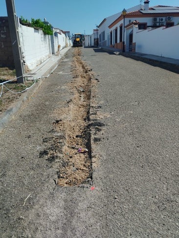 Comienzan las obras de saneamiento en la calle Sierra de San Amaro