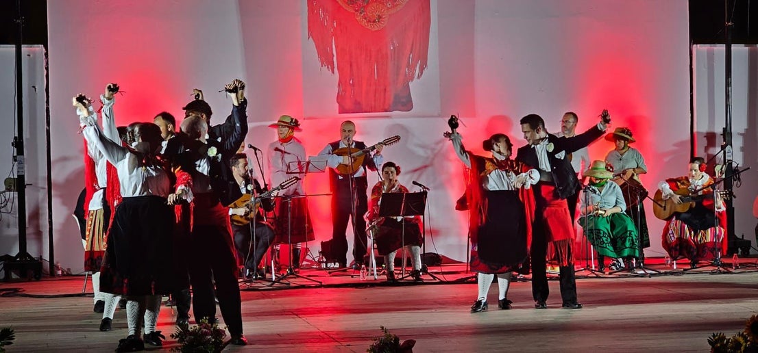 Olivenza celebra una noche de folclore y tradición con el XVI Festival Choni Ramallo