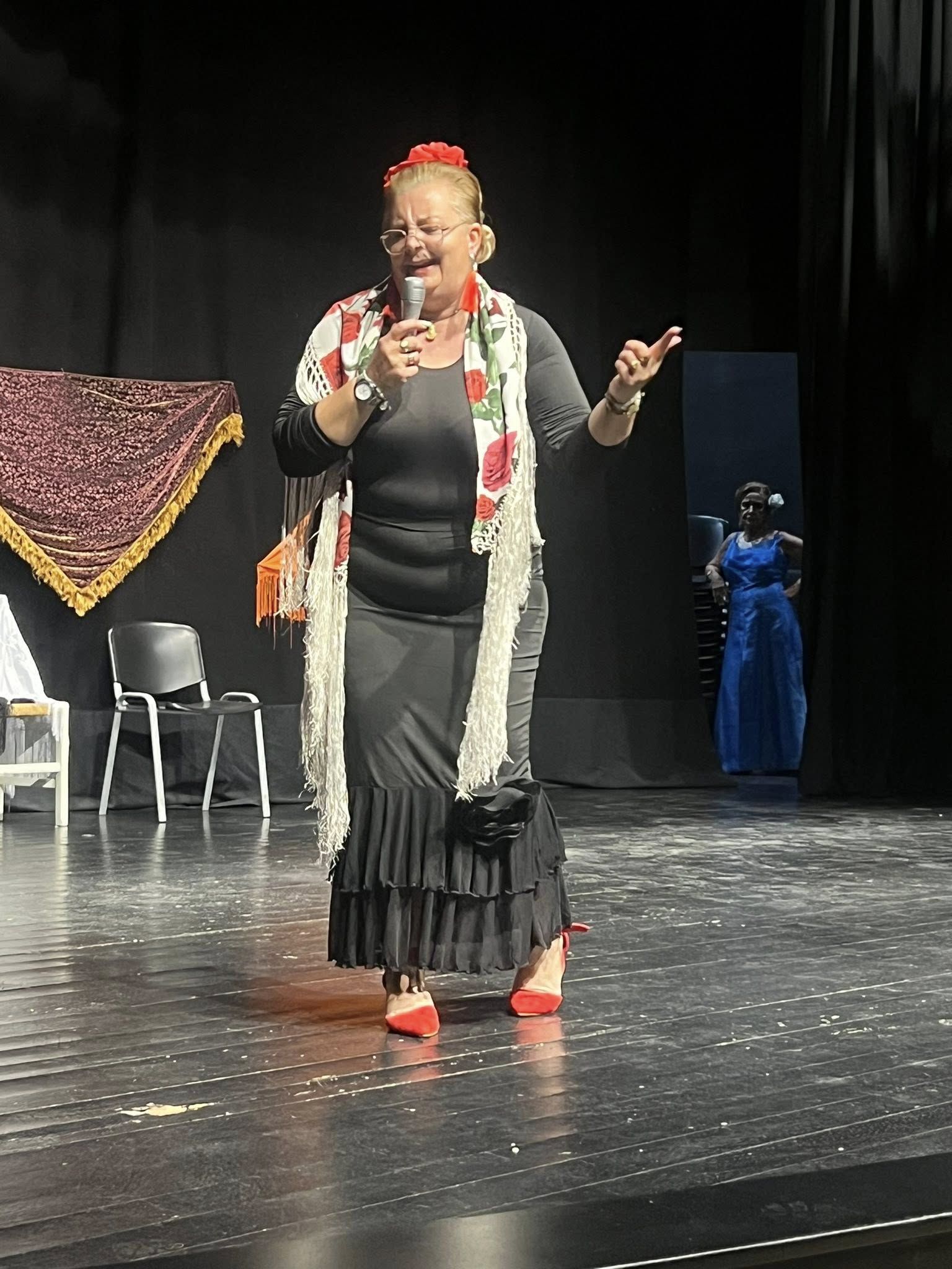 La copla brilló en Olivenza con las 'Raparigas' y la Asociación 'La Esperanza'