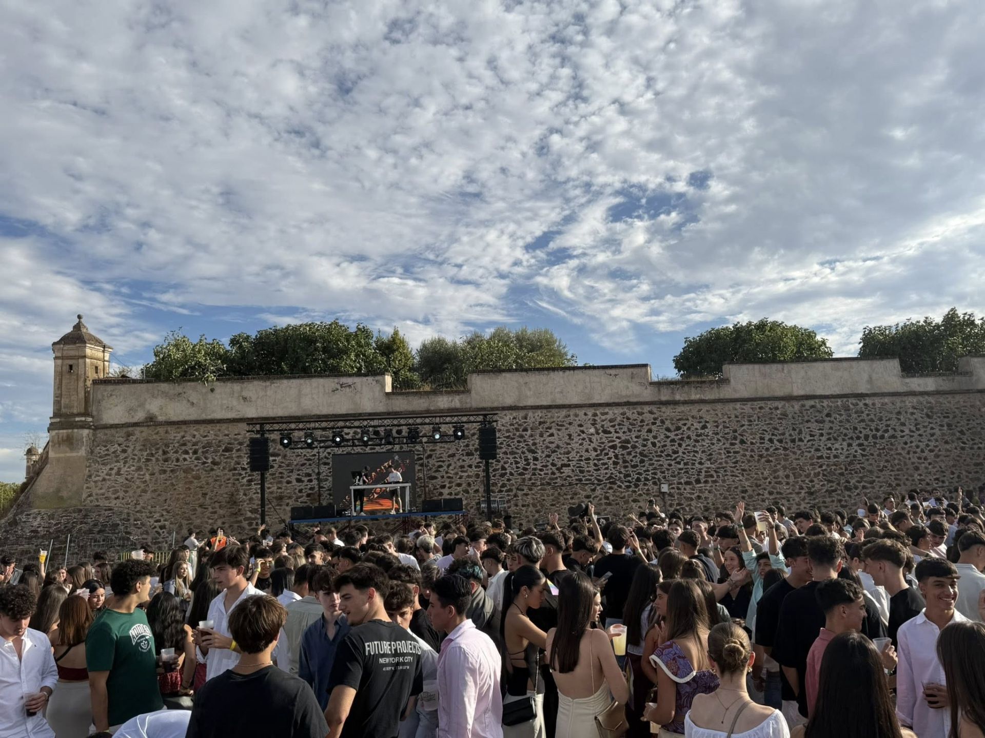 La procesión de la Virgen de Guadalupe marcó el Día de Extremadura
