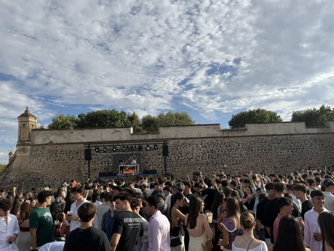 La procesión de la Virgen de Guadalupe marcó el Día de Extremadura