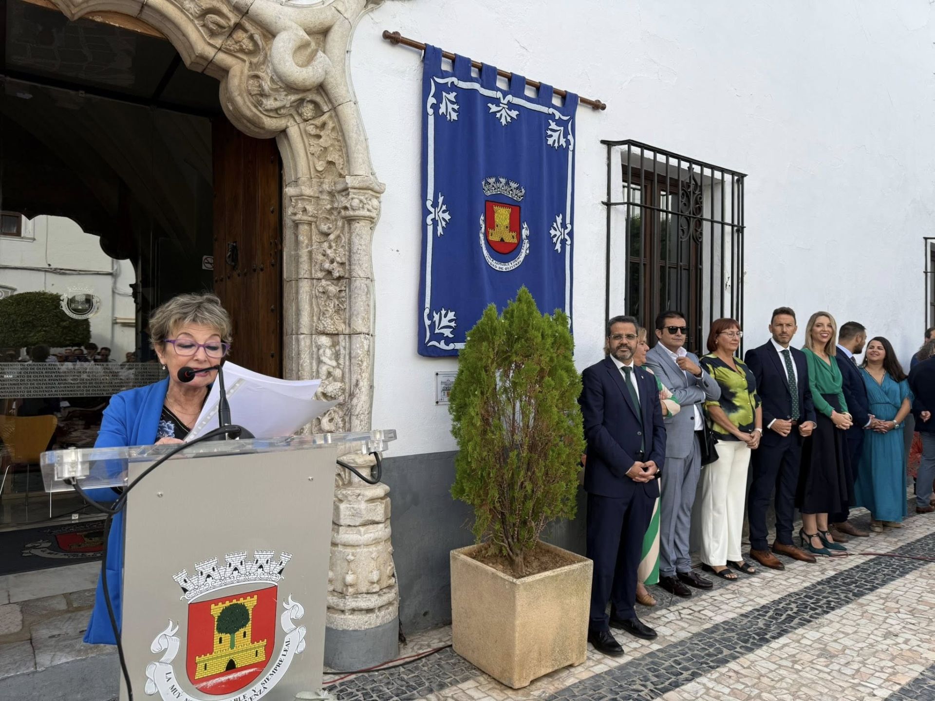 La procesión de la Virgen de Guadalupe marcó el Día de Extremadura