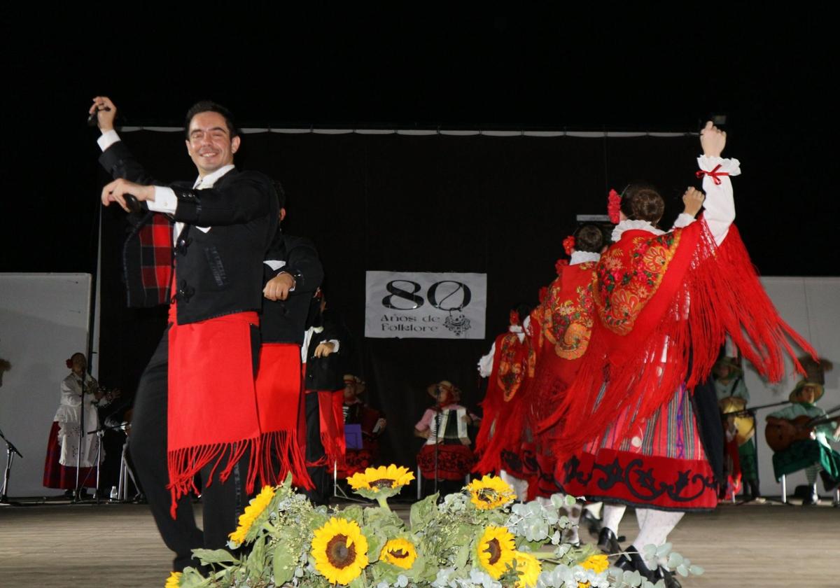 El grupo 'La Encina' en su 80 aniversario.