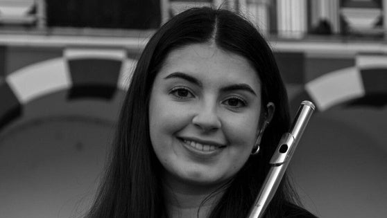 La flautista oliventina Julia Fernández, ofrece un concierto en la Fundación CB
