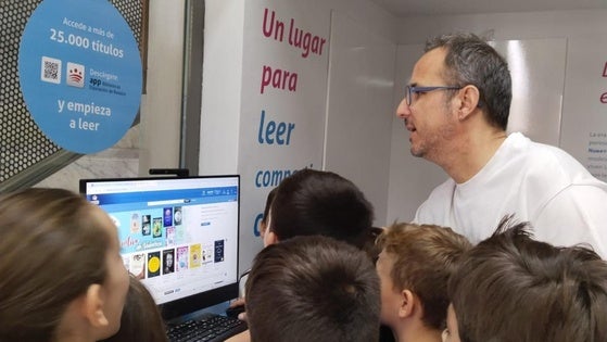 Alumnos del CEIP F. Ortiz aprenden con el proyecto 'Bibliotecario por un Día'