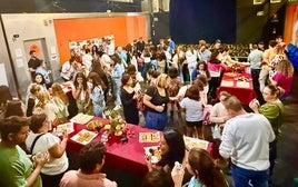 En torno a un centenar de jóvenes aprenden sobre alimentación saludable y prevención de trastornos alimentarios