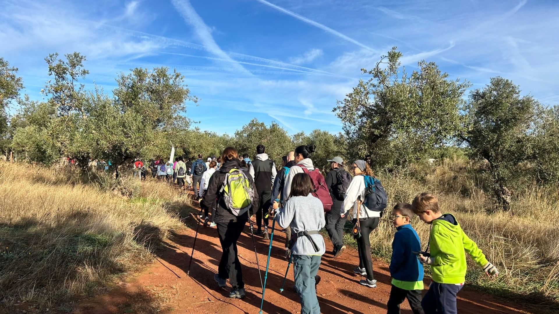 Más de doscientos senderistas disfrutaron la II Ruta de Al(M)or por la Sierra de Alor